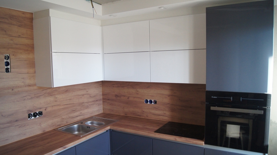Белый кухонный гарнитур-Кухня МДФ в эмали «Модель 230»-фото3